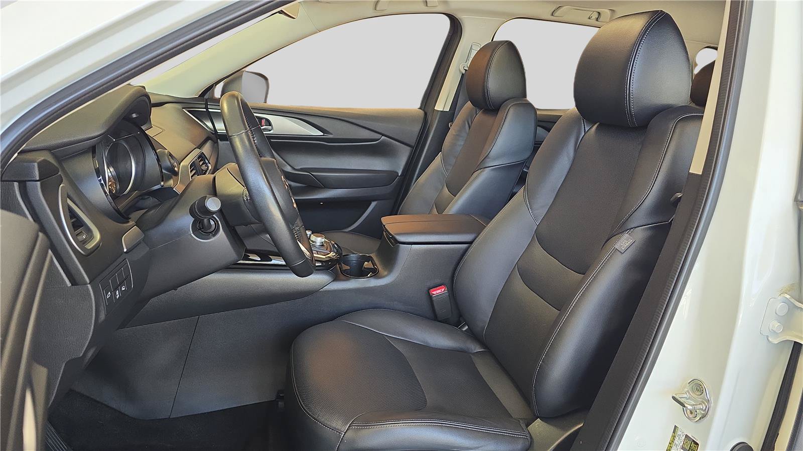 Used 2023 MAZDA CX-9 Touring Plus AWD/4WD image 11