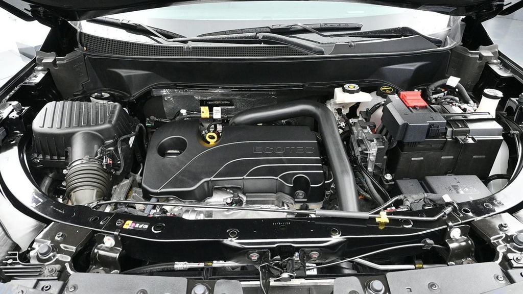 Used 2026 Chevrolet Equinox LT w/ Convenience Package II FWD image 17