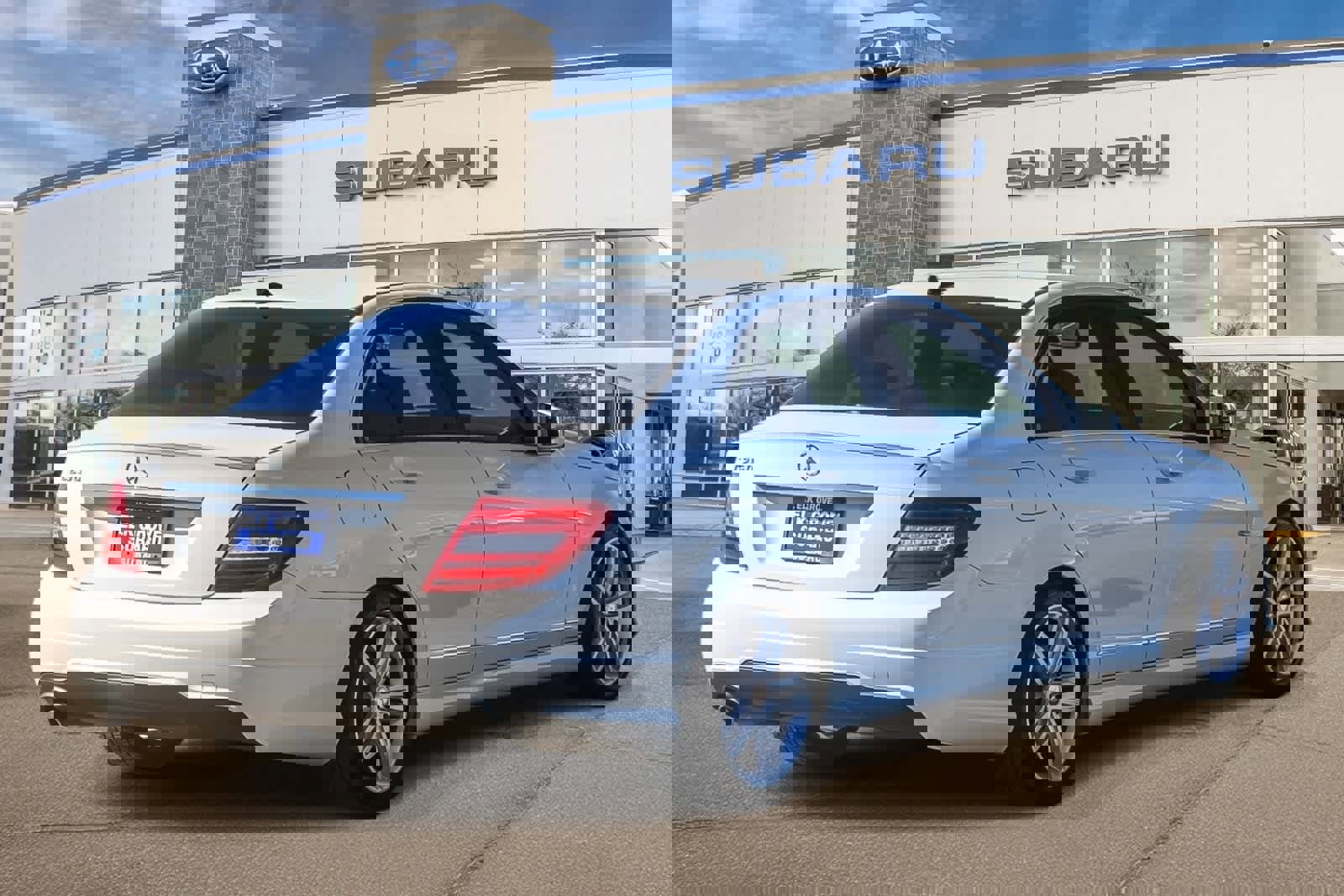 Used 2012 Mercedes-Benz C 250 Sedan image 4