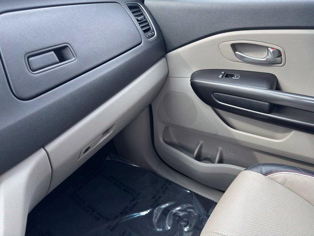 Used 2020 Kia Sedona EX FWD image 28