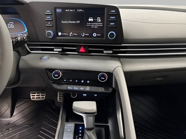 New 2026 Hyundai Elantra Sport image 18