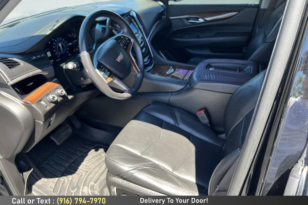 Used 2017 Cadillac Escalade ESV Premium Luxury AWD/4WD image 14