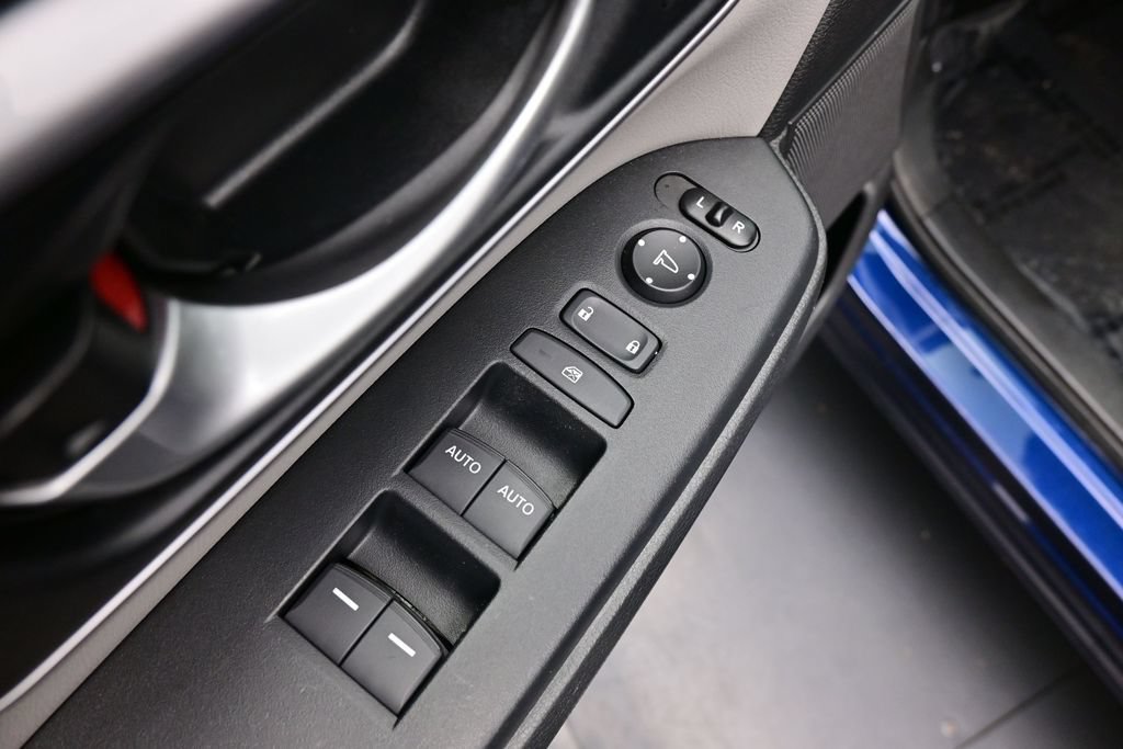 Used 2017 Honda CR-V EX-L image 19