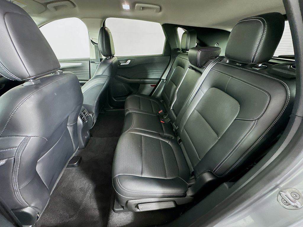 Used 2021 Ford Escape SEL image 32