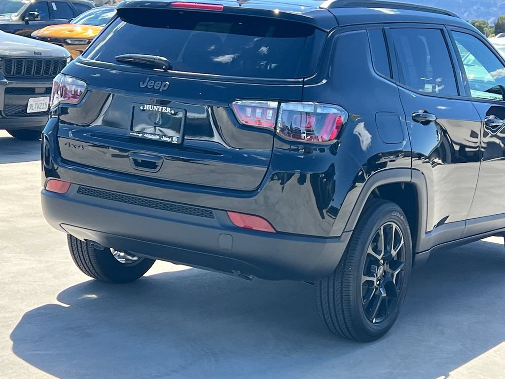 New 2026 Jeep Compass Latitude AWD/4WD image 7