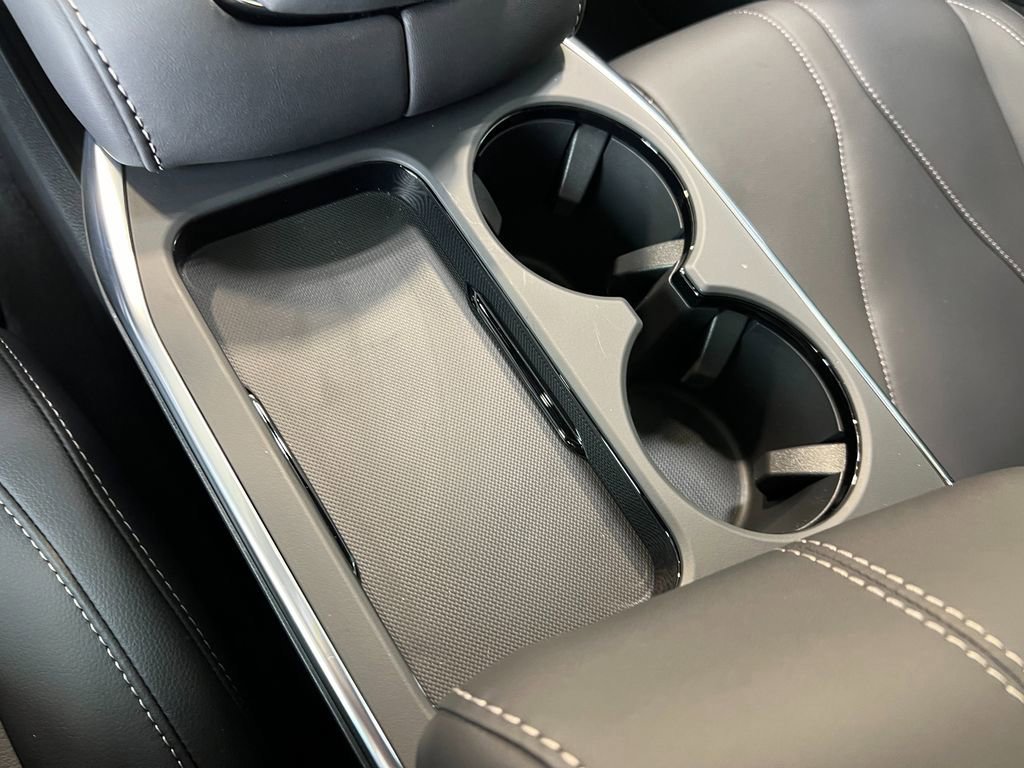 Used 2025 Acura RDX SH-AWD image 34