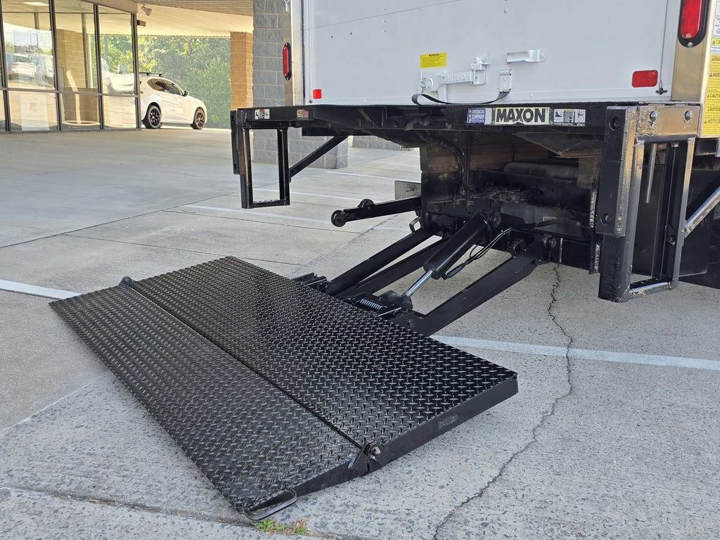 Used 2021 Ford E-450 and Econoline 450 Super Duty w/ Power Windows & Locks Group image 17