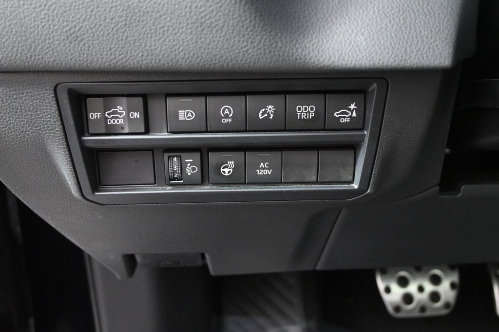 Used 2022 Toyota Tundra Limited AWD/4WD image 24