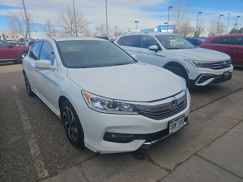 Used 2016 Honda Accord EX image 4