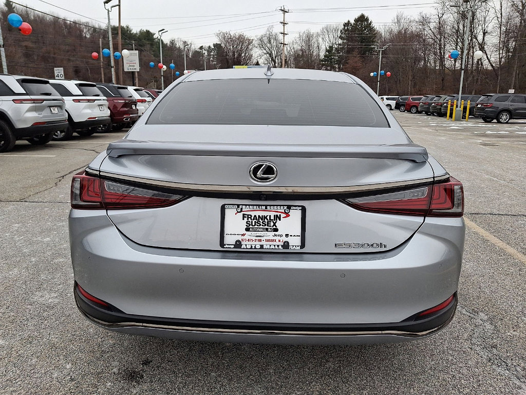 Used 2023 Lexus ES 300h F Sport image 23