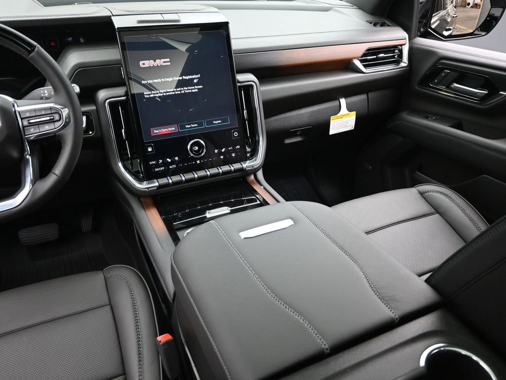 New 2026 GMC Yukon XL Denali w/ Denali Reserve Package image 17