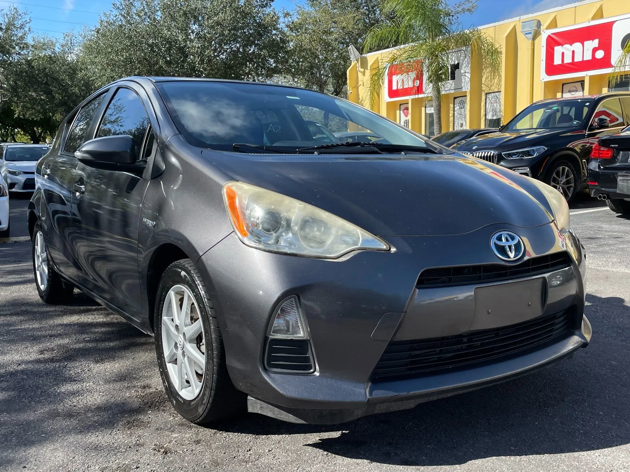 Used 2013 Toyota Prius C One image 4