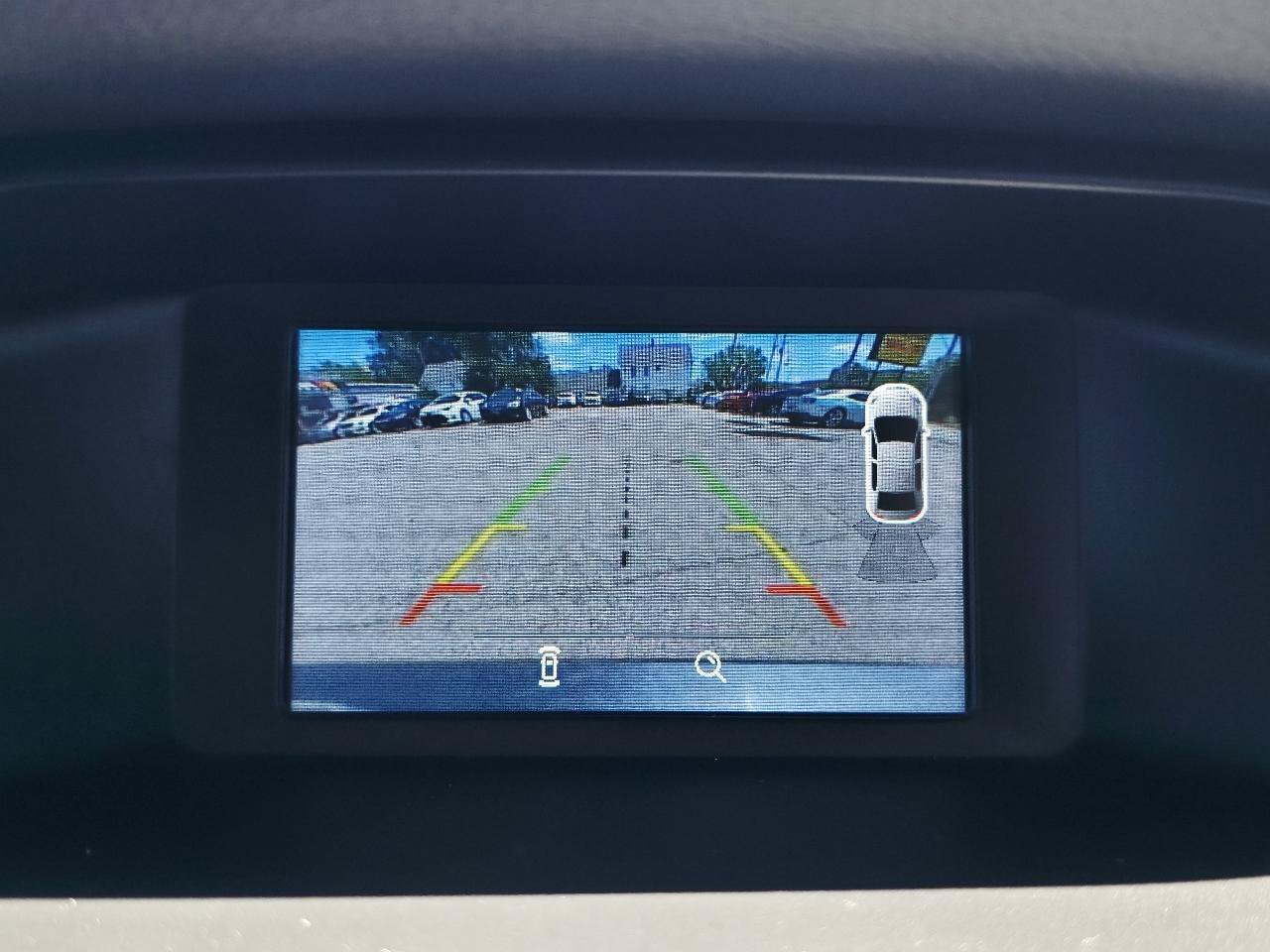 Used 2015 Ford Focus SE w/ Equipment Group 201A FWD image 29