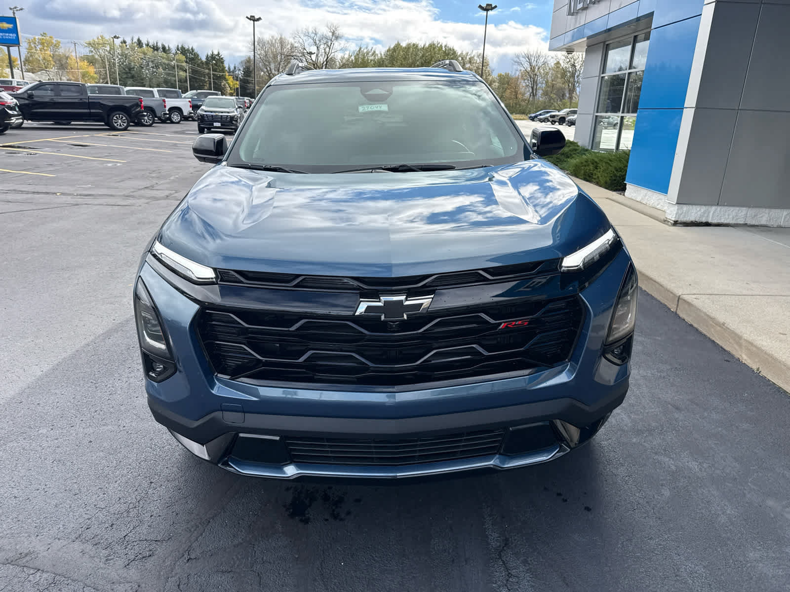 New 2027 Chevrolet Equinox RS w/ Safety and Technology Package AWD/4WD image 2