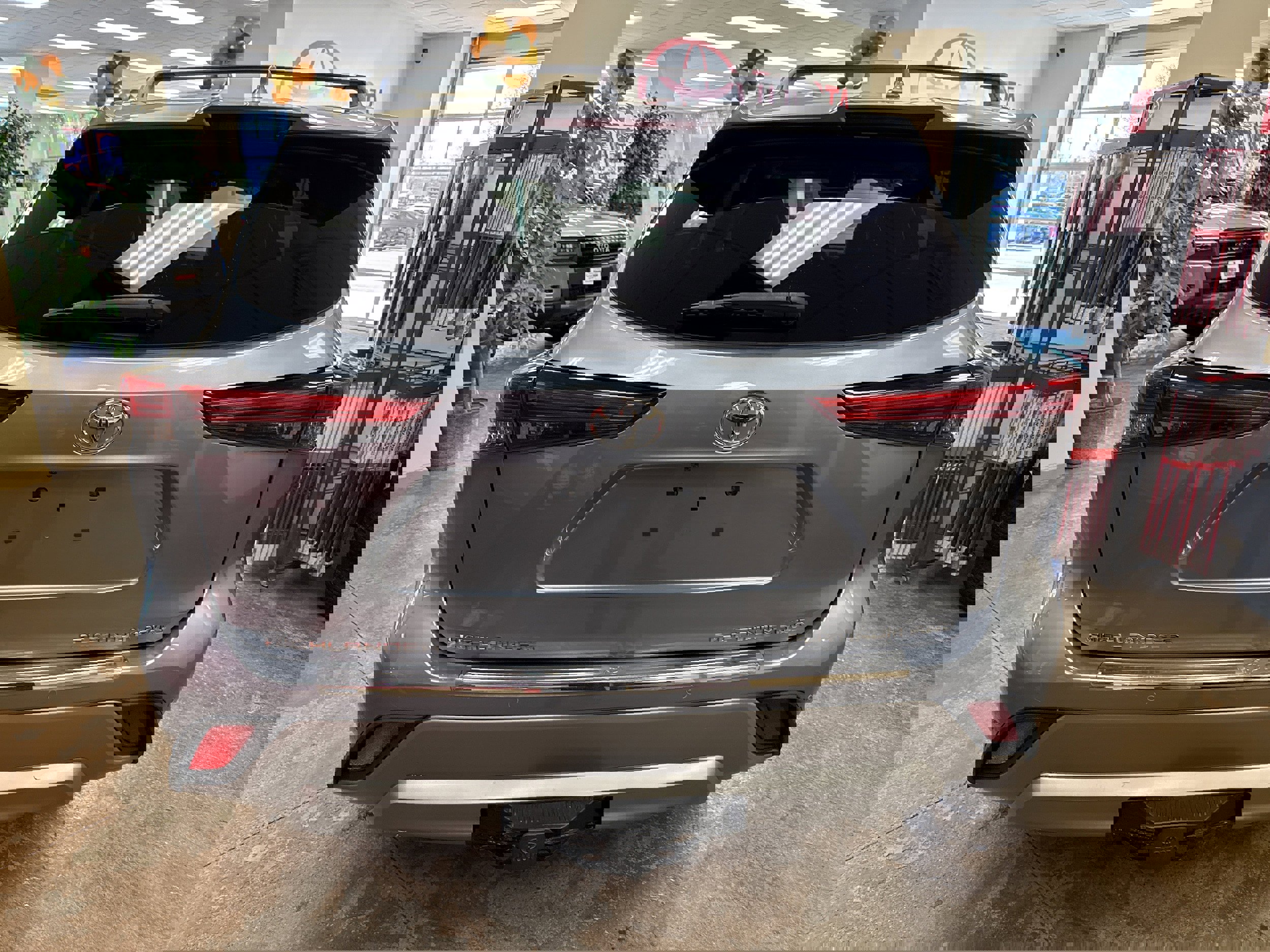 Used 2022 Toyota Highlander Platinum image 11