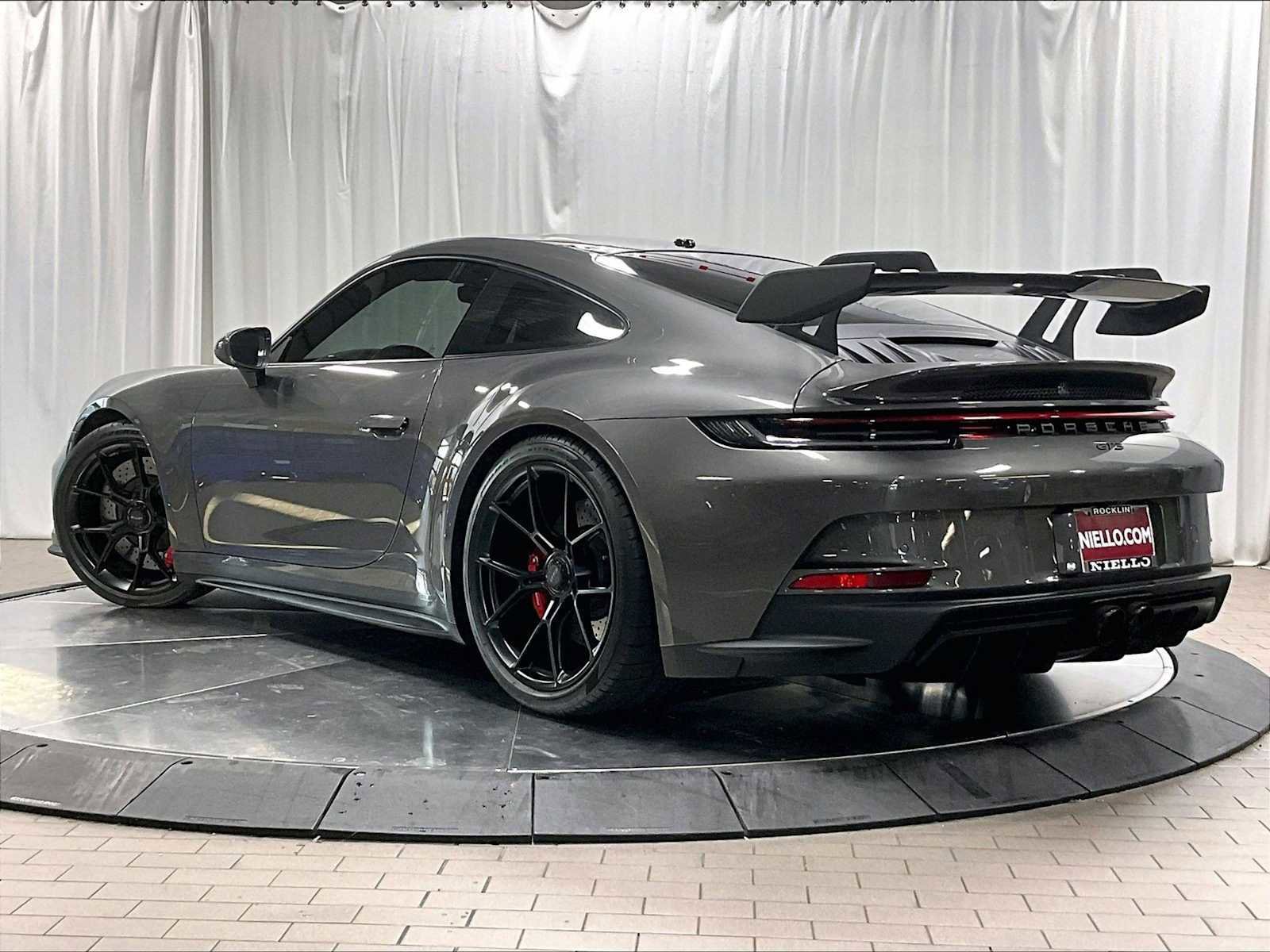 Used 2022 Porsche 911 GT3 image 3