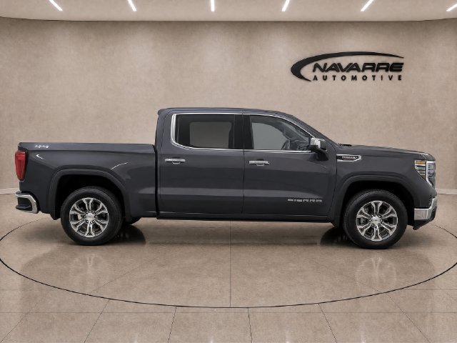 Used 2026 GMC Sierra 1500 SLT AWD/4WD image 9