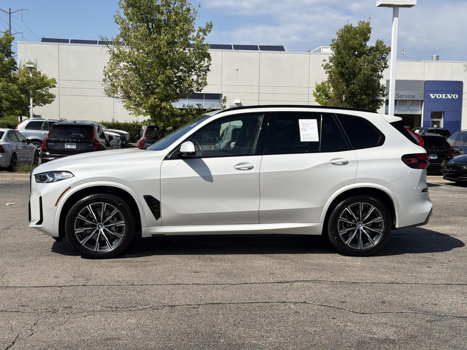 Certified 2024 BMW X5 xDrive40i w/ M Sport Package AWD/4WD image 8