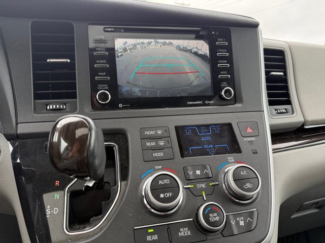 Used 2020 Toyota Sienna XLE Premium AWD/4WD image 26