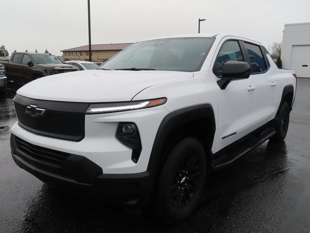 Used 2024 Chevrolet Silverado EV W/T image 3