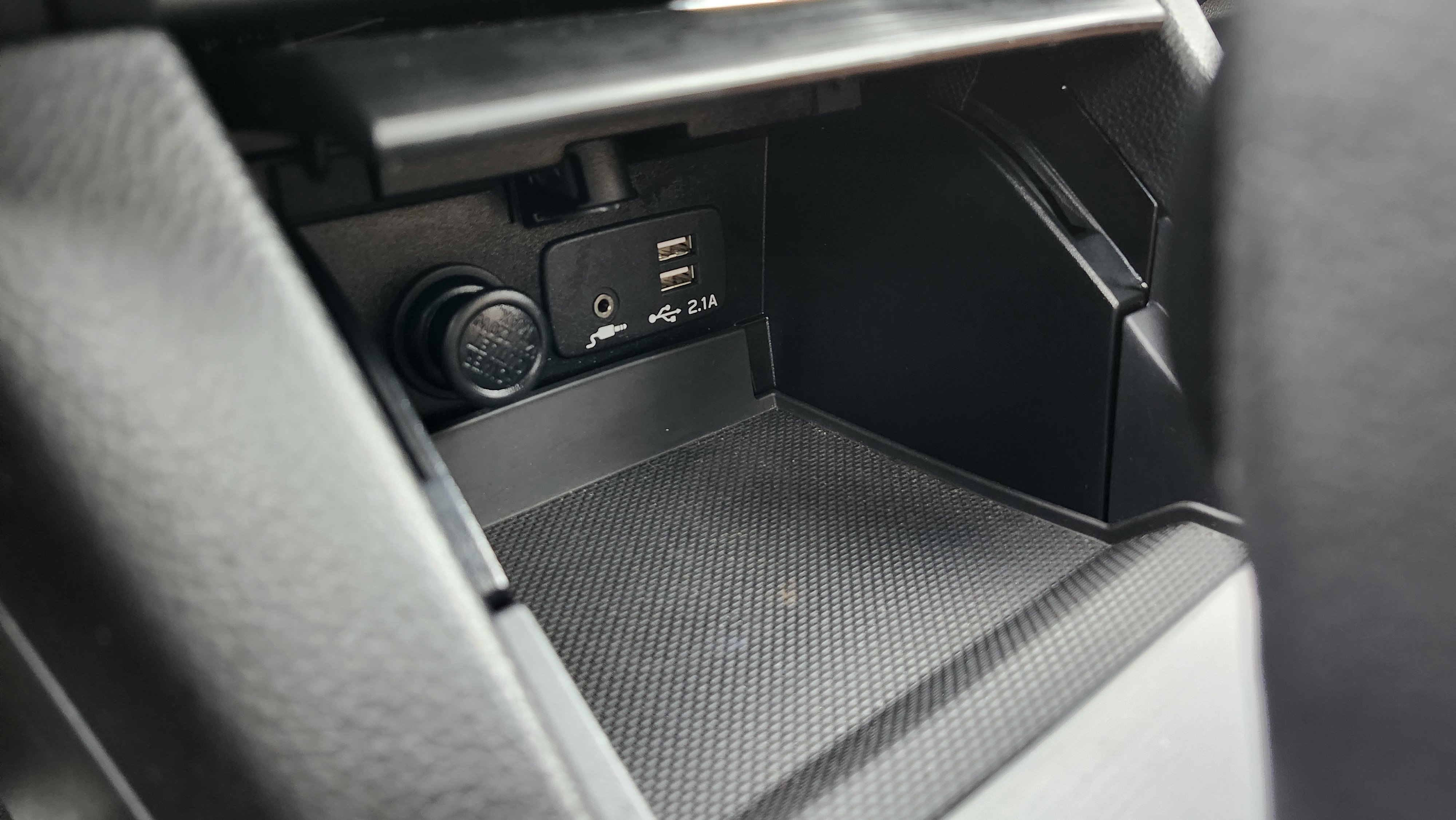 Used 2019 Subaru Outback 2.5i Touring image 10