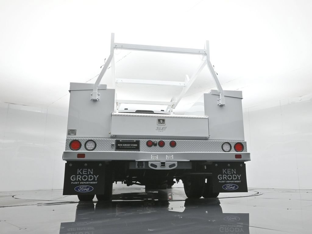 New 2026 Ford F350 XL w/ XL Chrome Package RWD image 50