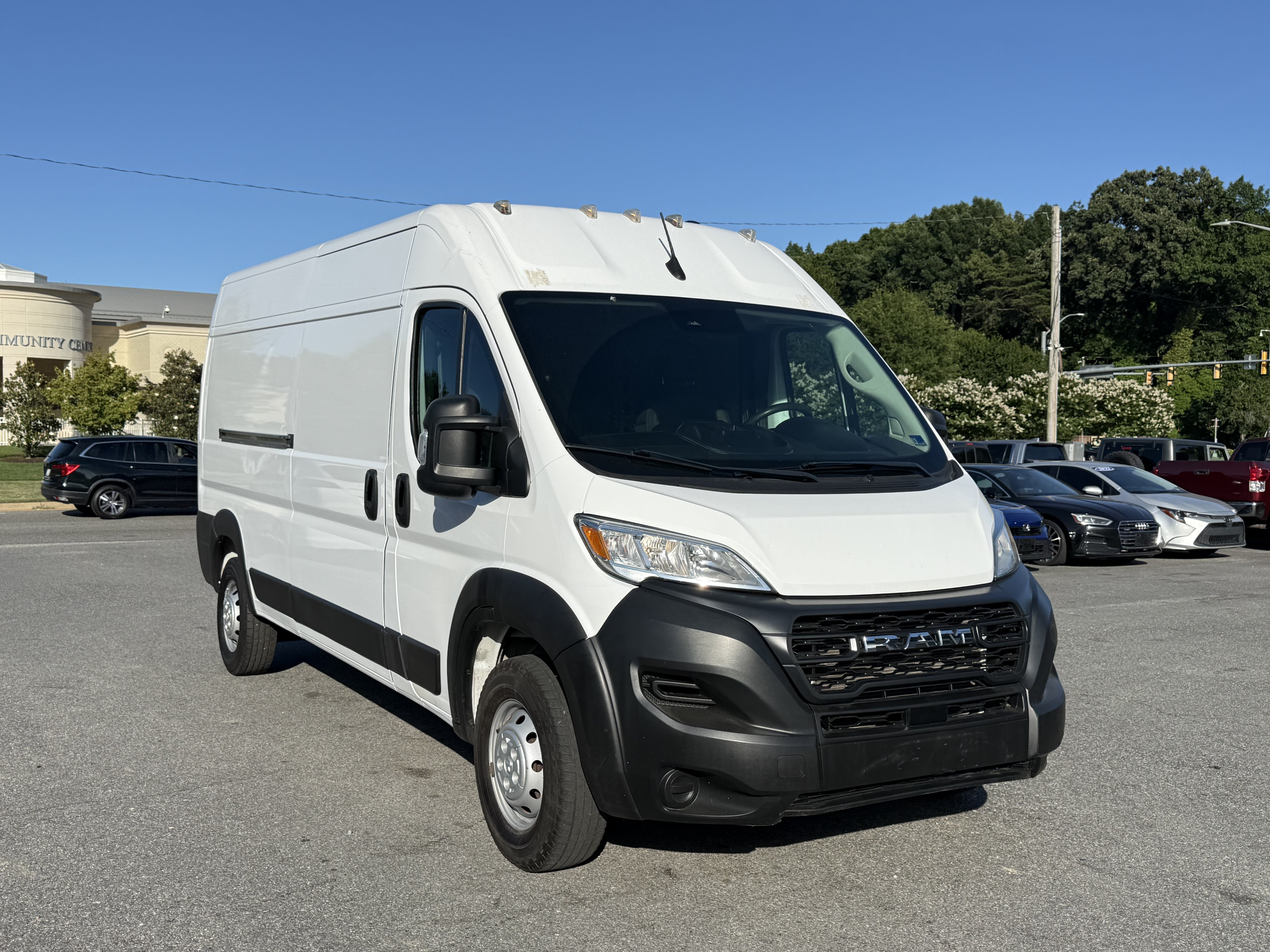Used 2023 RAM ProMaster 2500 FWD image 6