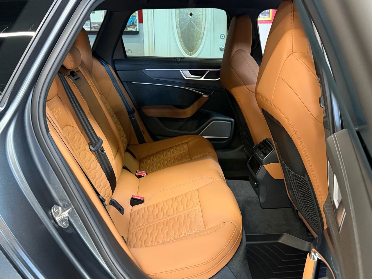 Used 2023 Audi RS 6 w/ Carbon Optic Package image 20