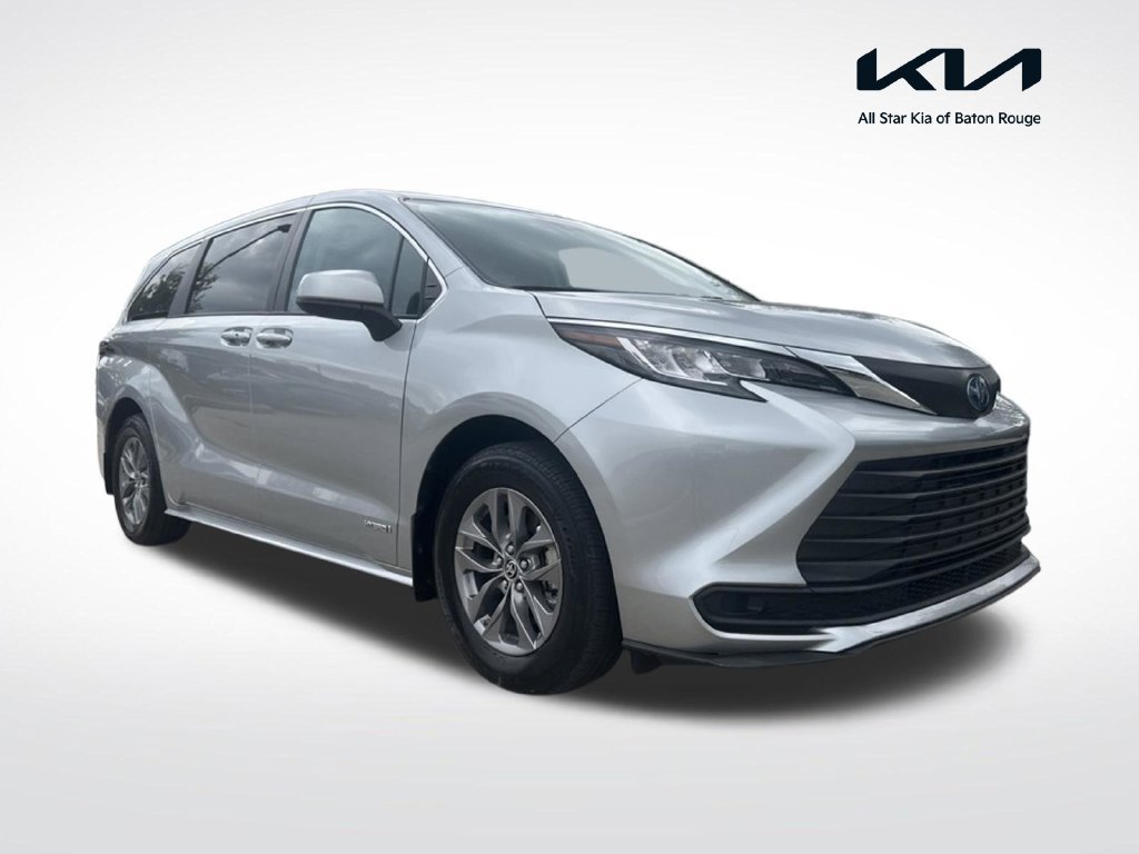 Used 2021 Toyota Sienna LE