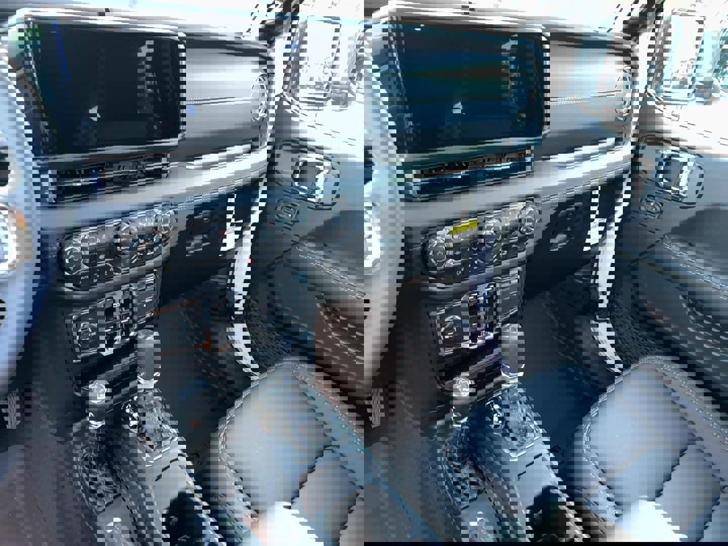 New 2026 Jeep Wrangler Unlimited Sahara image 10