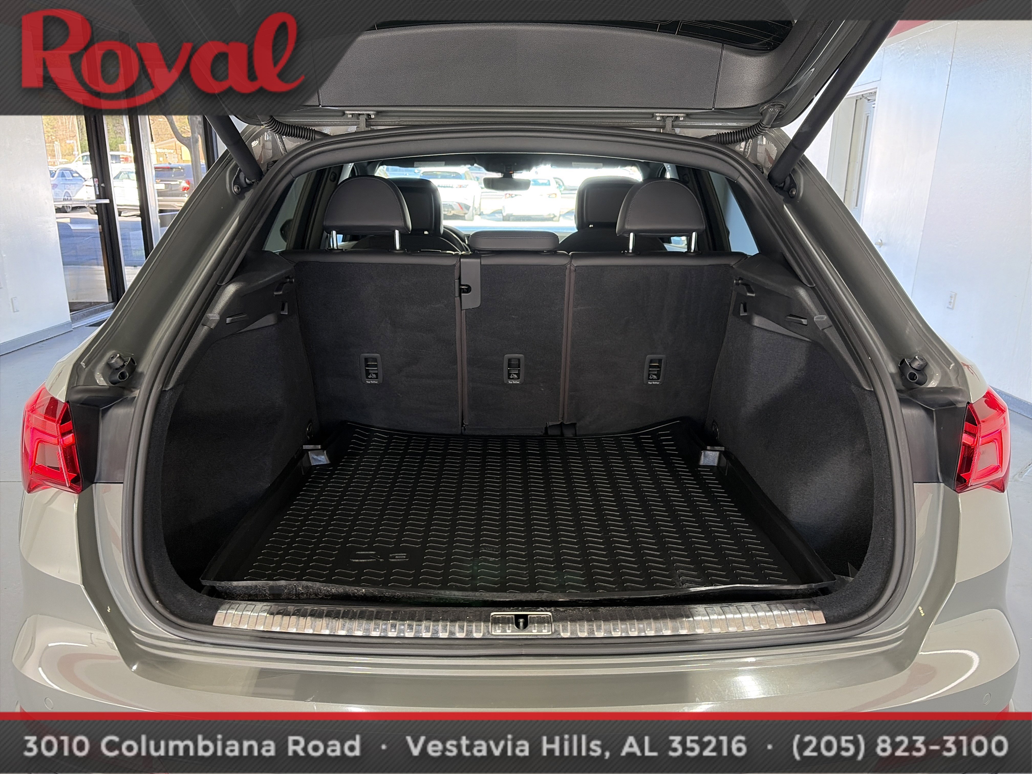 Used 2020 Audi Q3 2.0T Premium w/ Convenience Package image 4