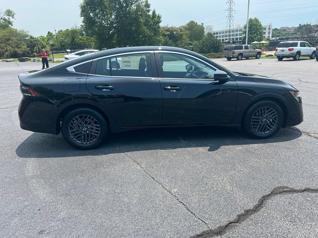 New 2026 Nissan Sentra SV w/ SV Convenience Package FWD image 7