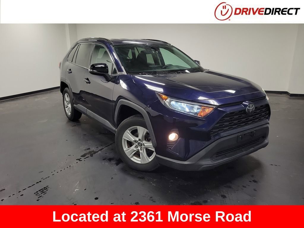 Used 2020 Toyota RAV4 XLE video 1