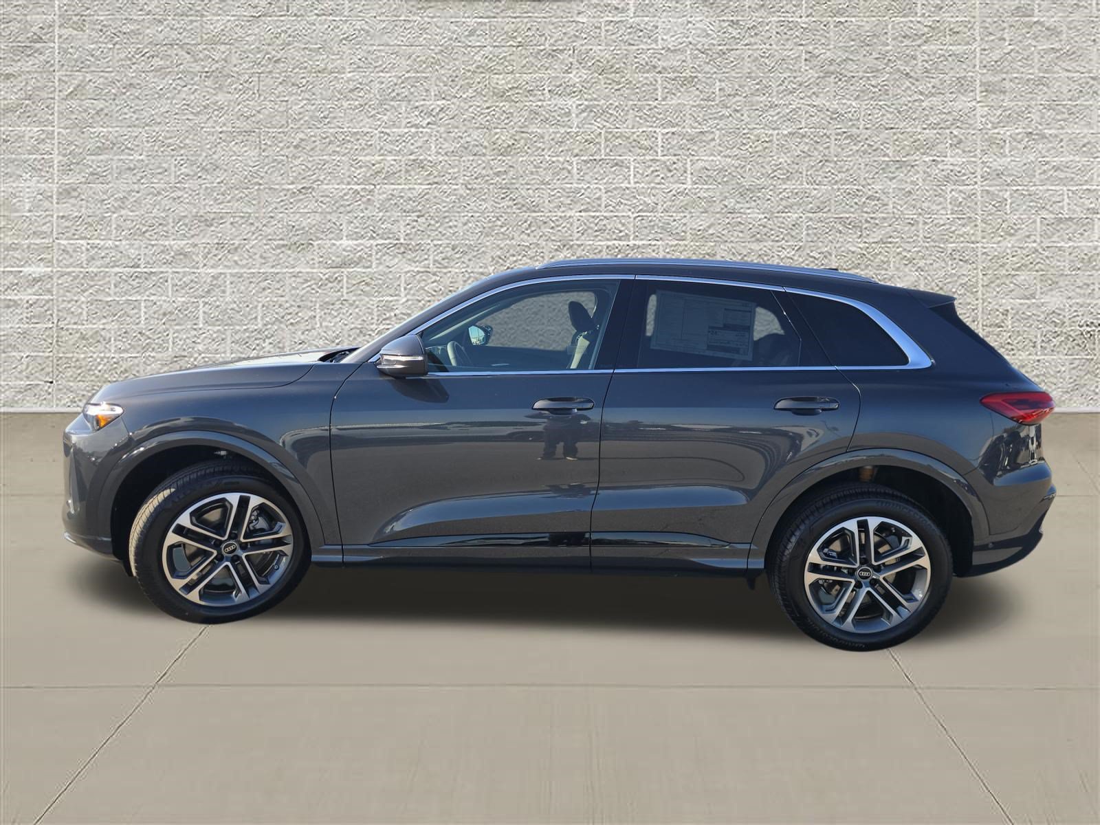 New 2026 Audi Q5 Premium AWD/4WD image 4