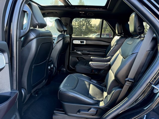 Used 2020 Ford Explorer ST w/ ST Street Pack image 16