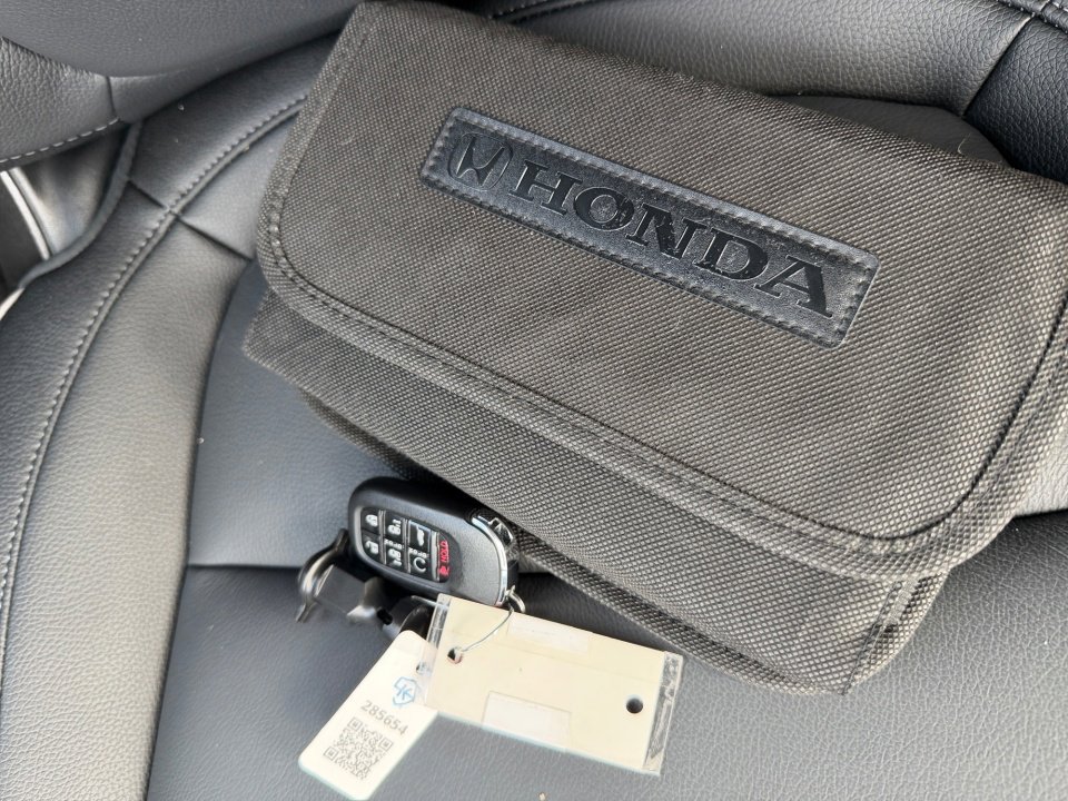 Certified 2025 Honda Odyssey Touring image 38