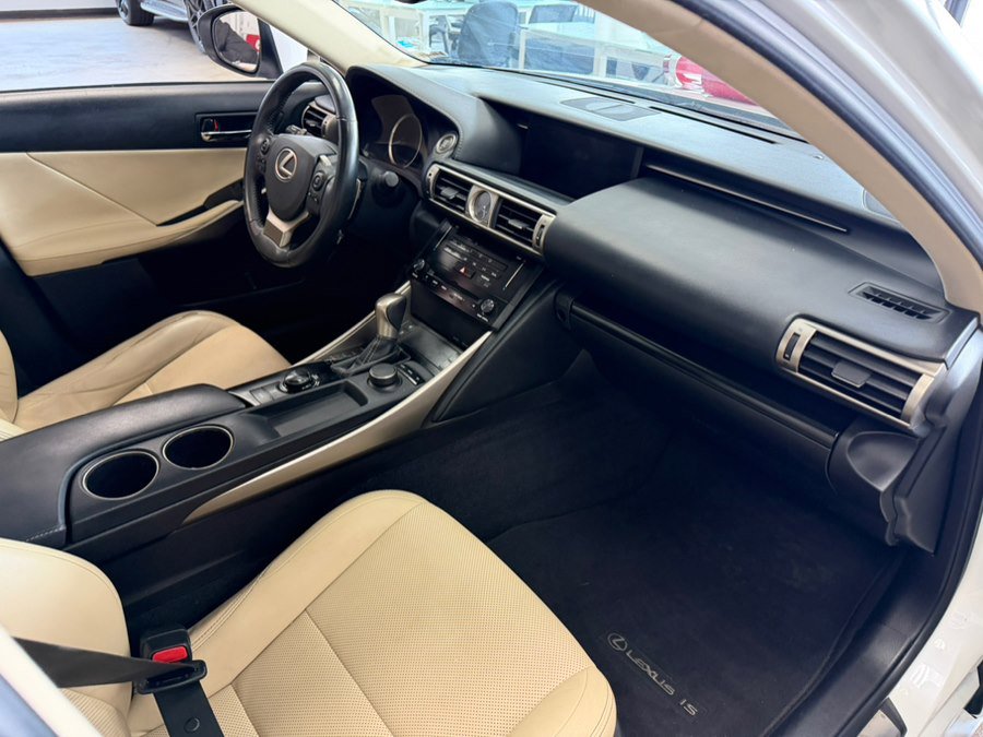 Used 2014 Lexus IS 250 w/ Premium Package RWD image 37