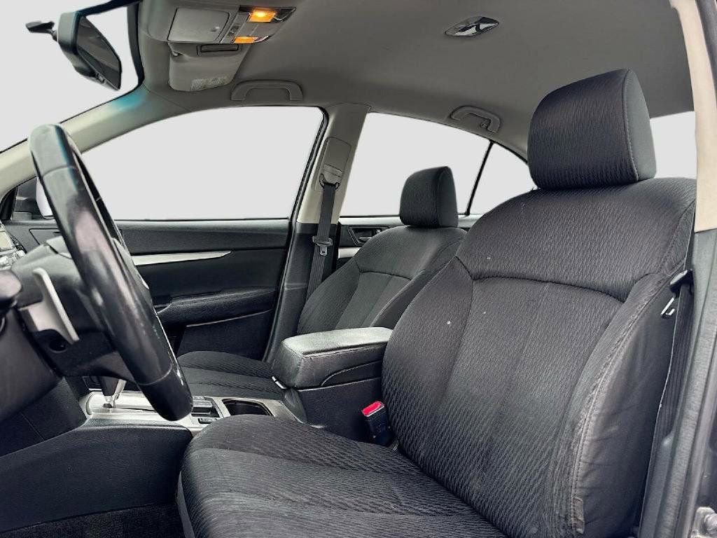 Used 2011 Subaru Legacy 2.5i Premium w/ All-Weather Pkg image 10