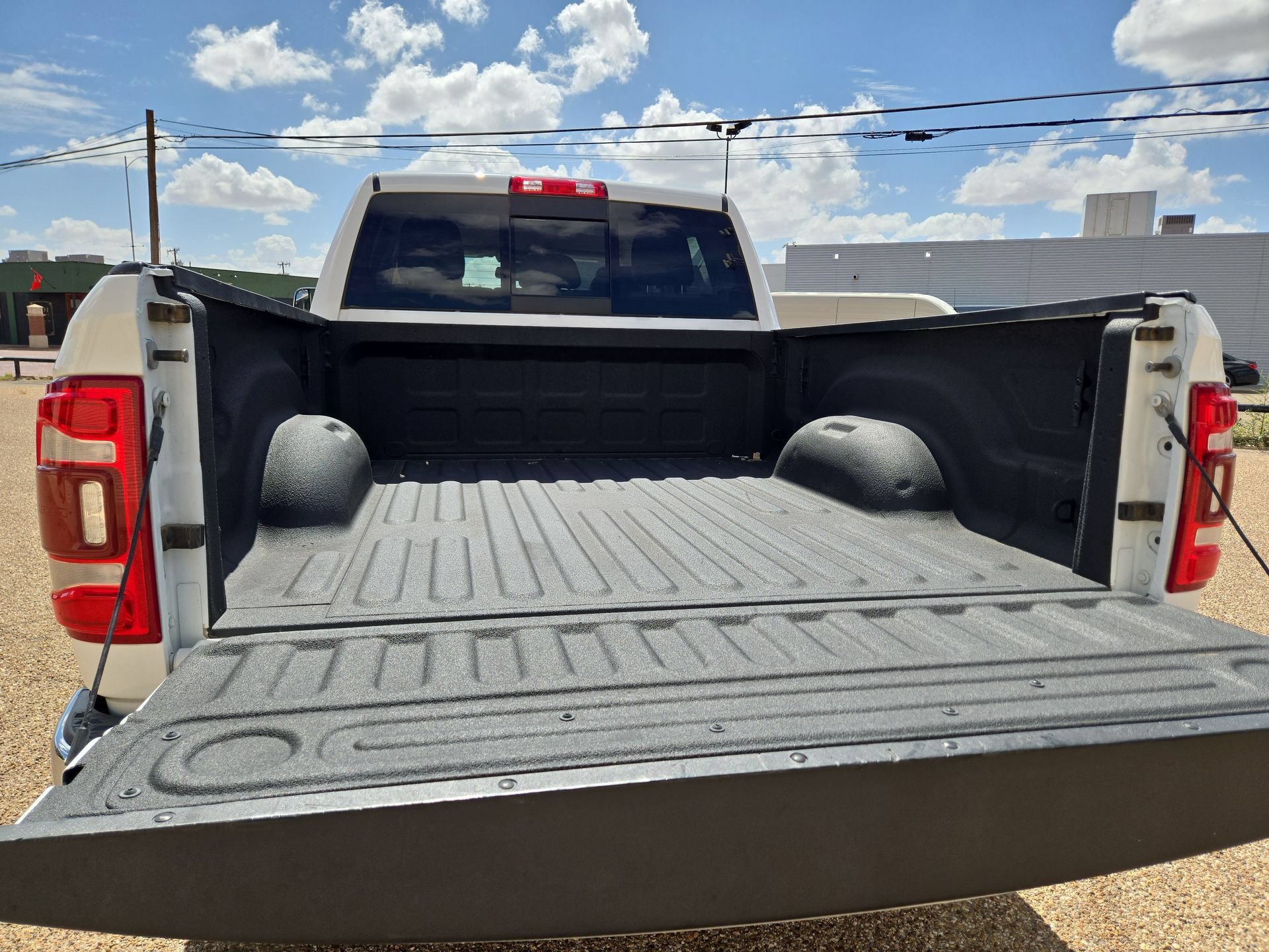 Used 2022 RAM 2500 Laramie AWD/4WD image 12