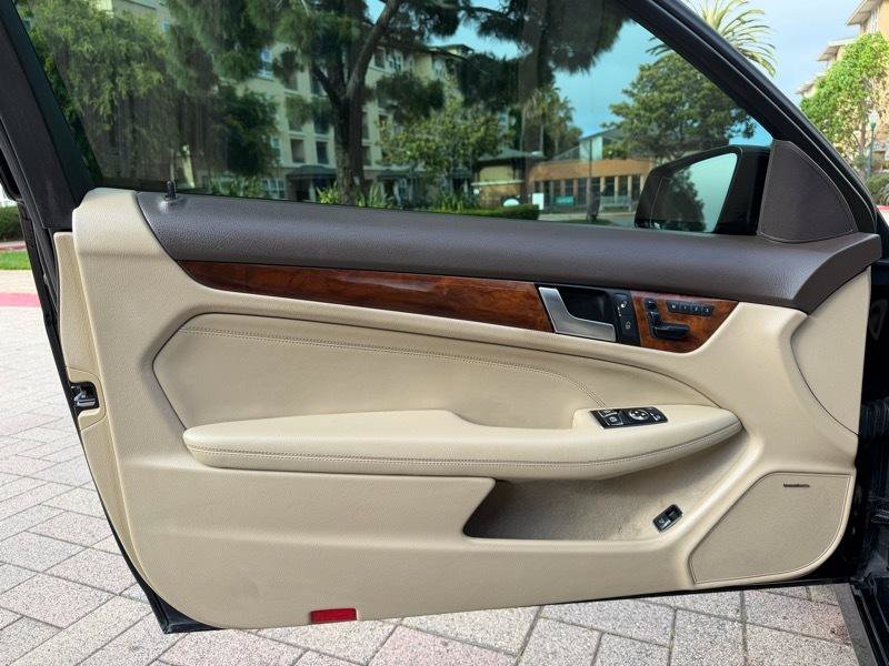 Used 2012 Mercedes-Benz C 350 Coupe image 38
