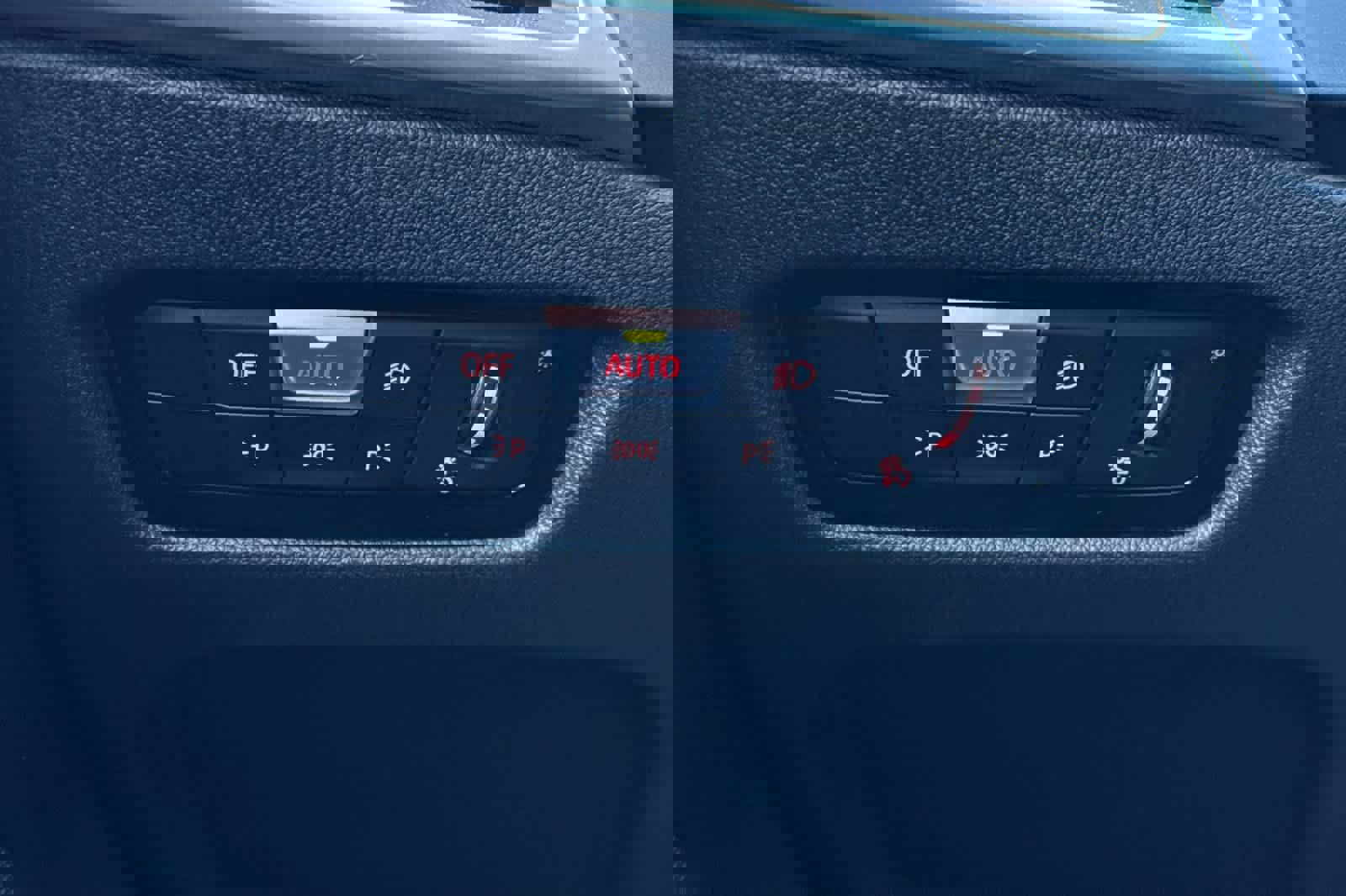 Used 2025 BMW i4 eDrive40 w/ Premium Package image 29