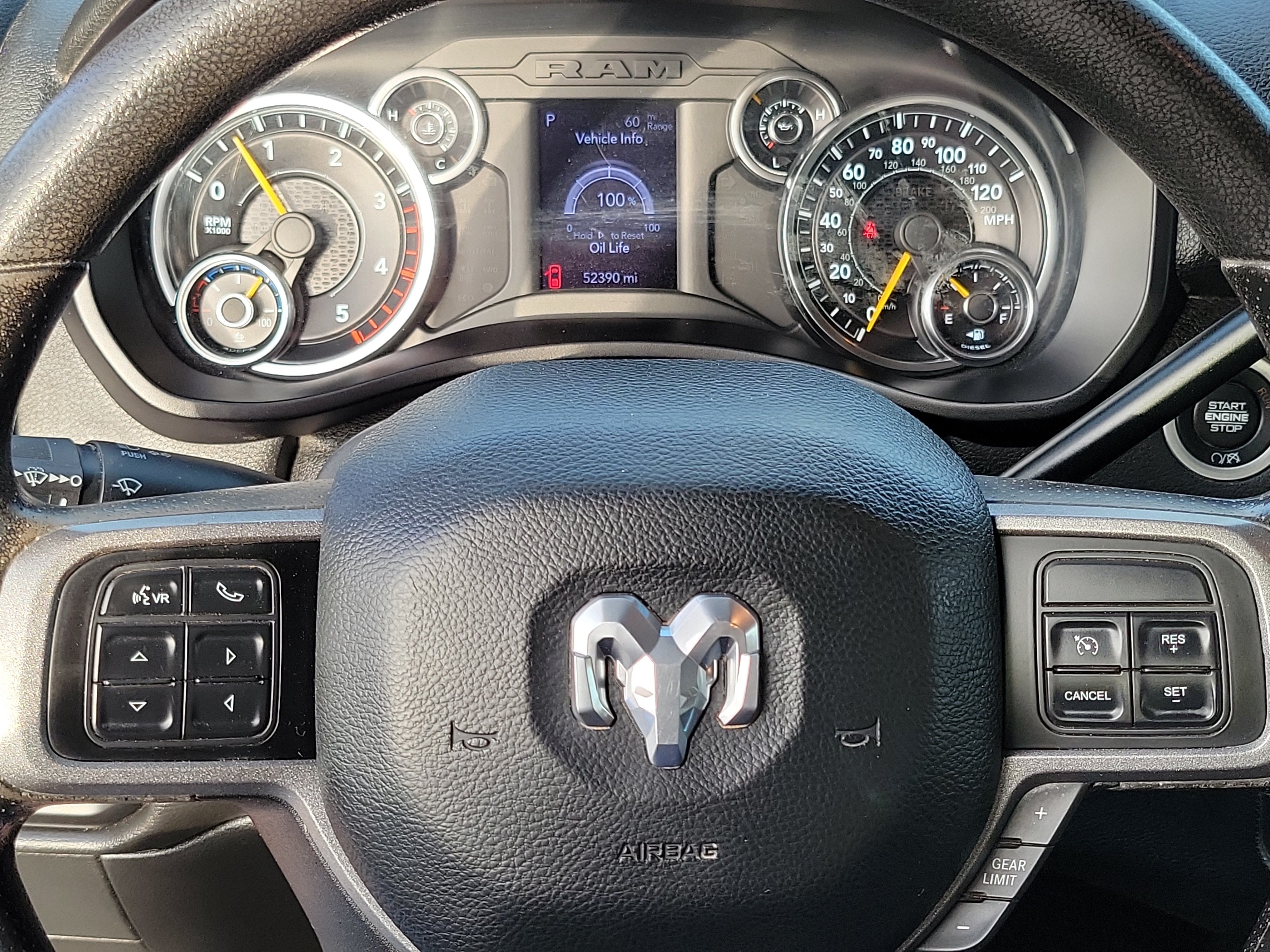 Used 2022 RAM 2500 Tradesman w/ Chrome Appearance Group AWD/4WD image 15