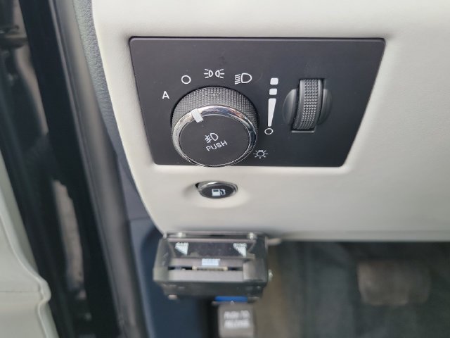 Used 2018 Jeep Grand Cherokee Summit AWD/4WD image 15