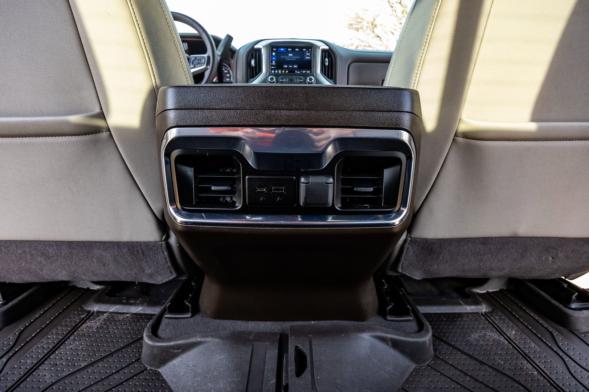 Used 2022 Chevrolet Silverado 3500 LTZ w/ LTZ Convenience Package AWD/4WD image 32