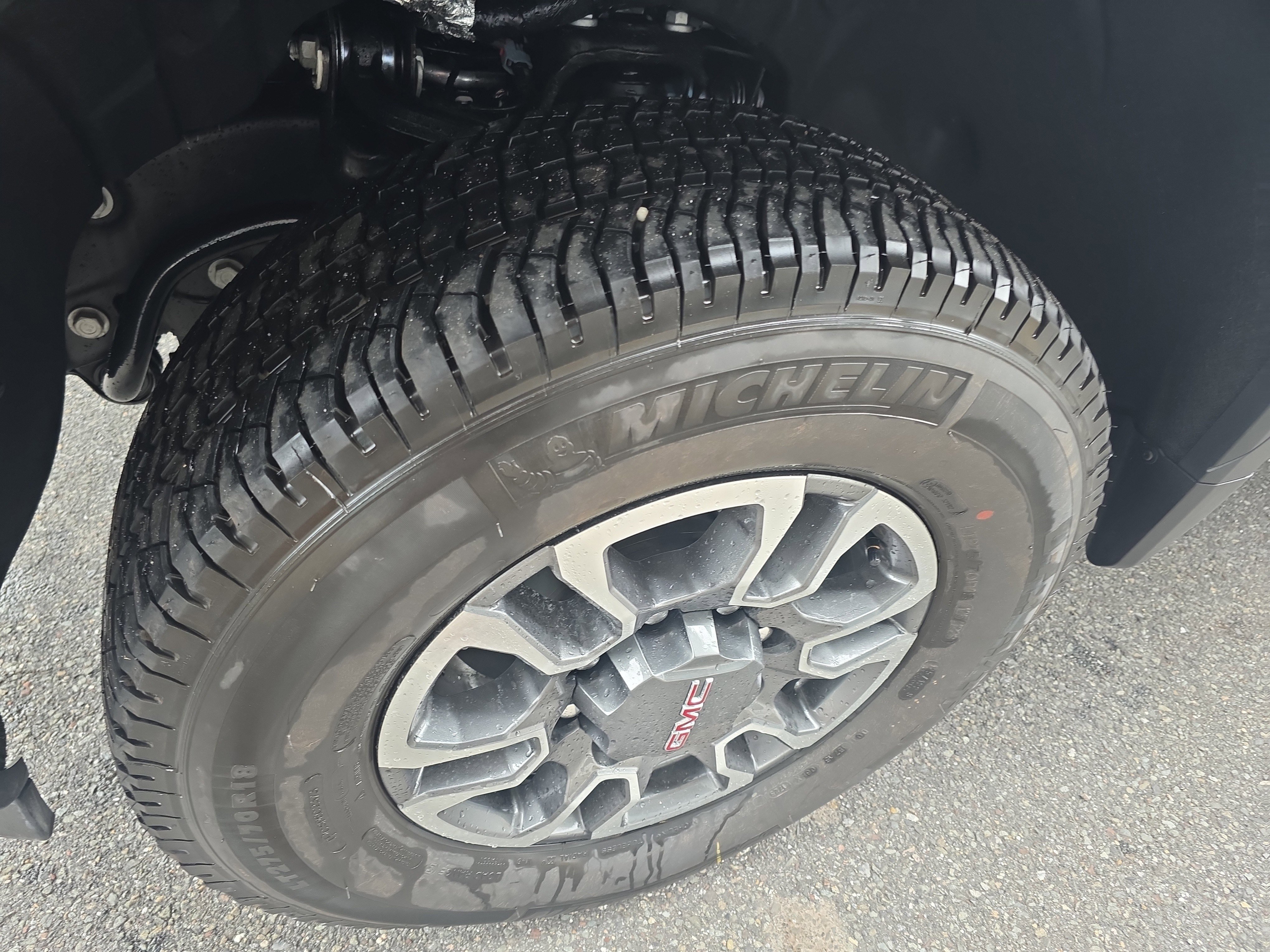 New 2025 GMC Sierra 2500 SLT w/ SLT Convenience Package AWD/4WD image 11