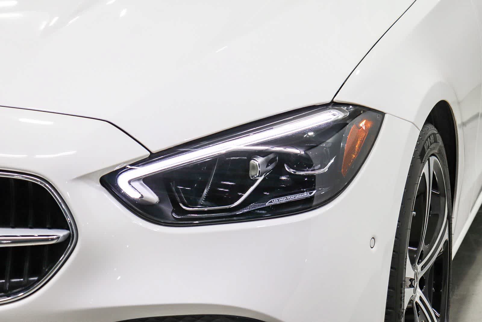 Used 2025 Mercedes-Benz C 300 Sedan image 7