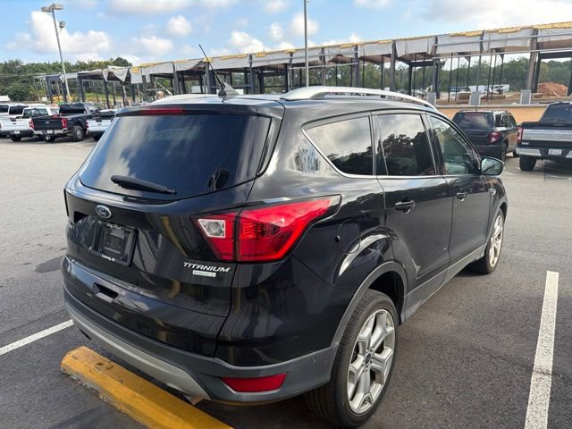 Used 2019 Ford Escape Titanium FWD image 3