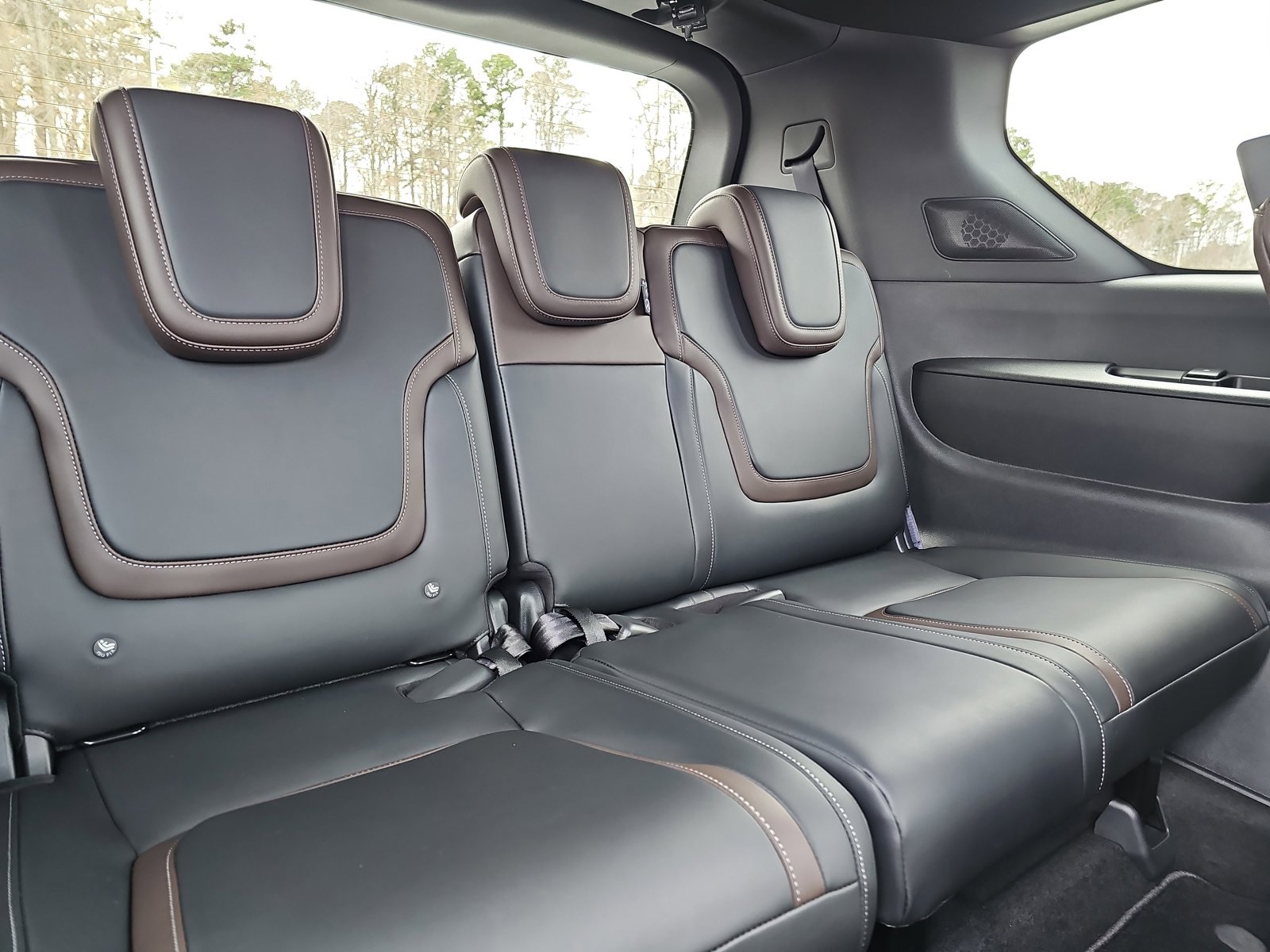 New 2025 Nissan Armada SL image 12