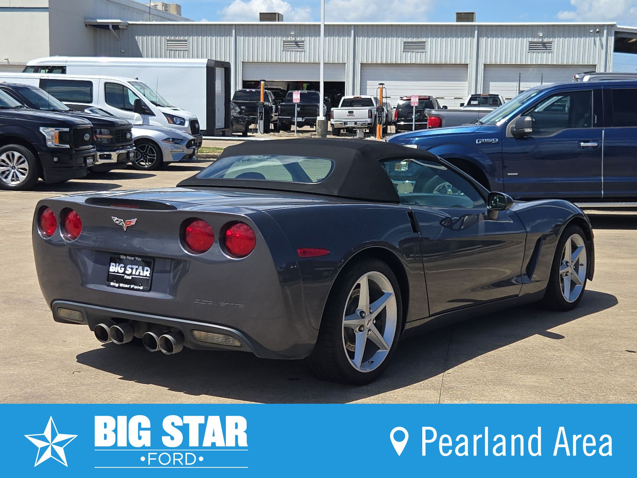 Used 2012 Chevrolet Corvette Convertible w/ 3LT Preferred Equipment Group RWD image 3