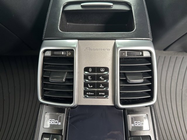 Used 2015 Porsche Panamera 4S Executive image 19